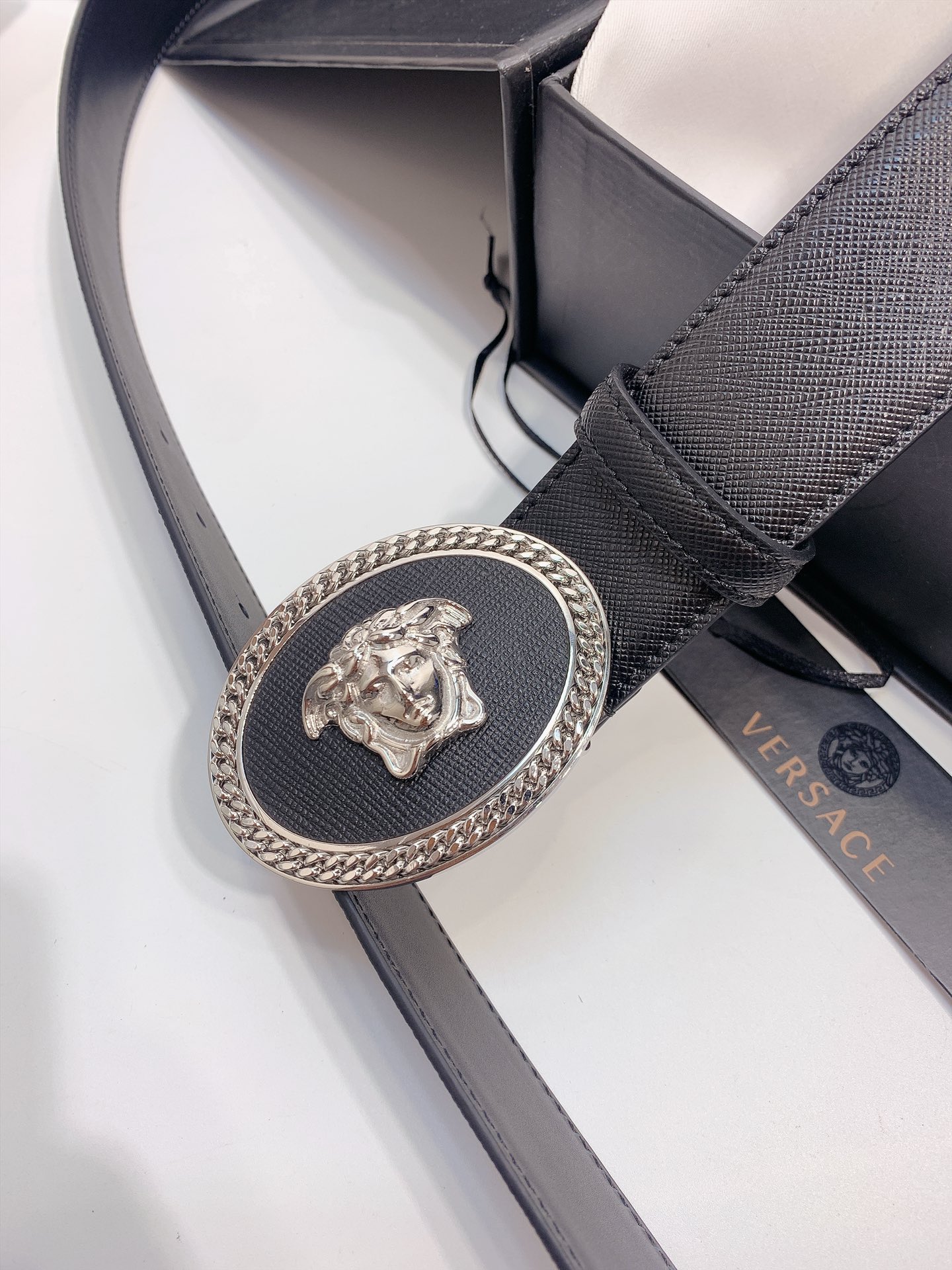 范思哲皮革腰带宽度4.0CM,以经典