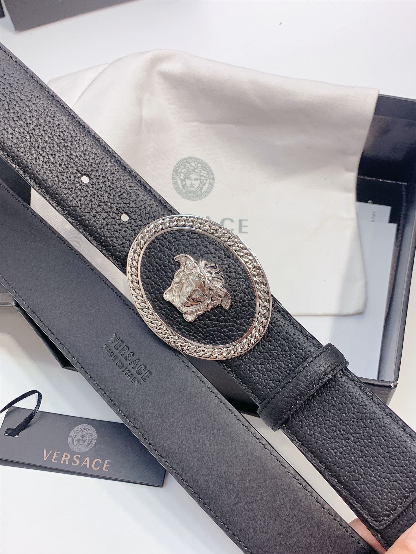 范思哲皮革腰带宽度4.0CM,以经典