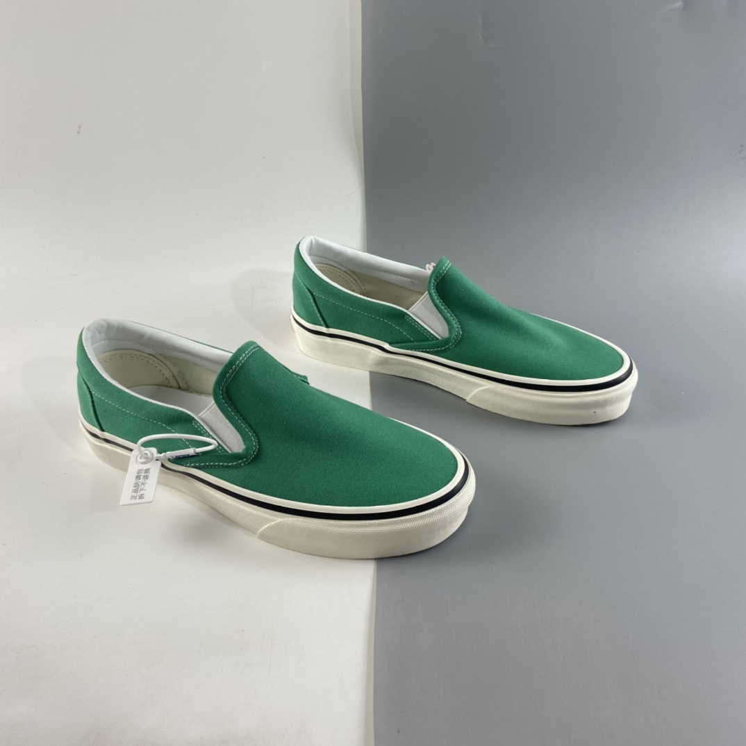 P140  VANS Slip on 范斯安娜海姆经典一脚蹬男女纯色低帮休闲板鞋帆布鞋  VN0A3JEX45Z