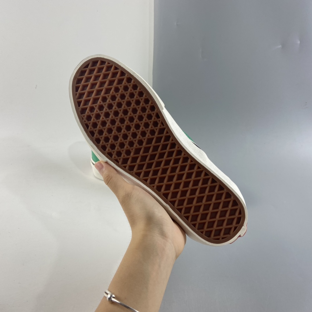 P140  VANS Slip on 范斯安娜海姆经典一脚蹬男女纯色低帮休闲板鞋帆布鞋  VN0A3JEX45Z