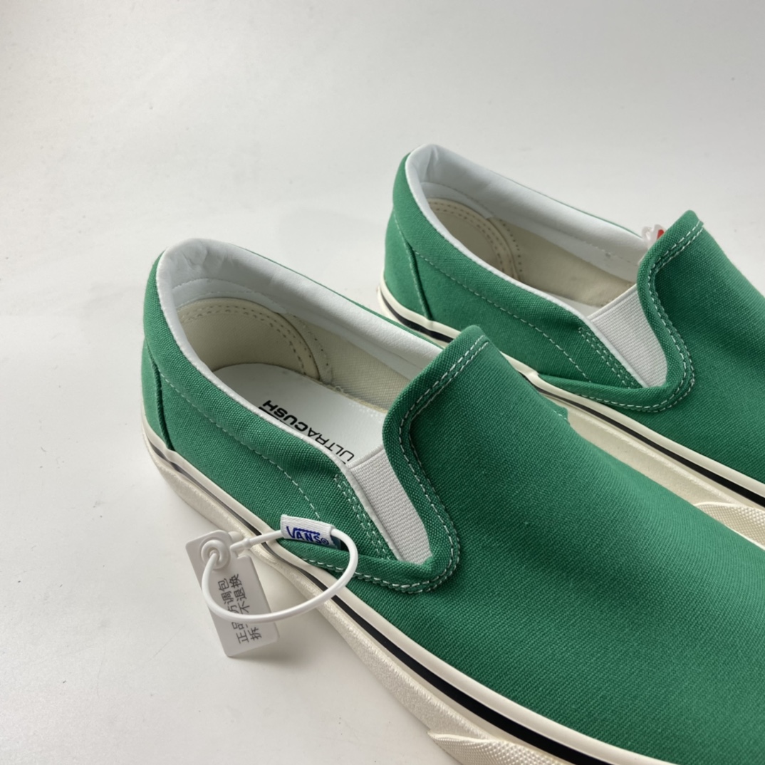 P140  VANS Slip on 范斯安娜海姆经典一脚蹬男女纯色低帮休闲板鞋帆布鞋  VN0A3JEX45Z