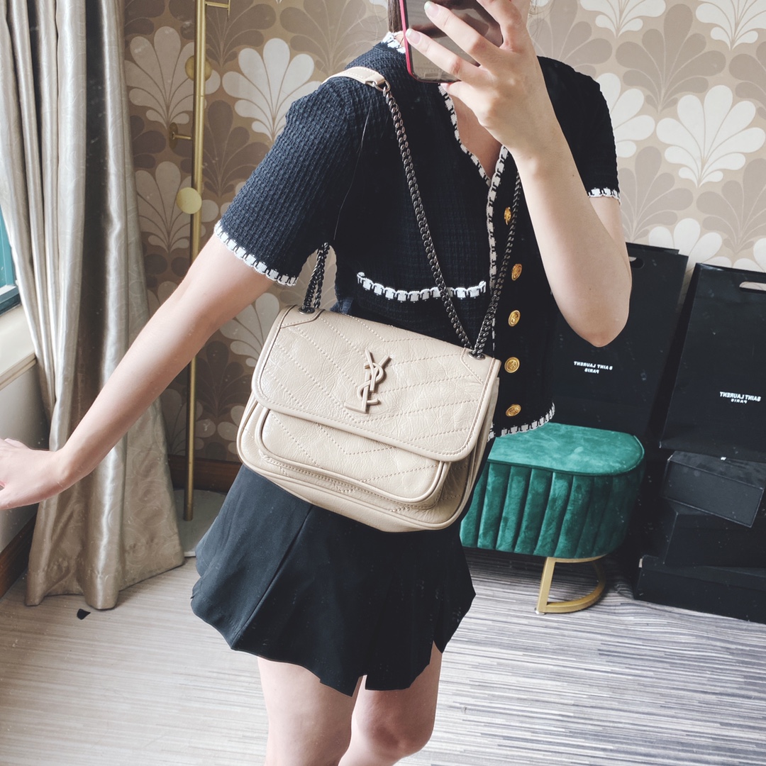 路易威登 Louis Vuitton 高定典藏名品高定成衣时装外套连衣裙衬衫T恤 #D8E8538B 4