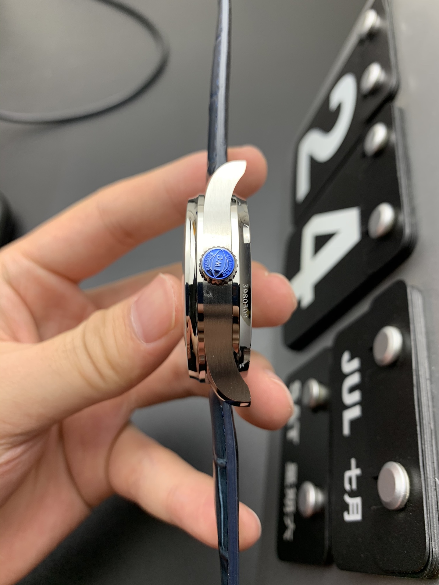 IWC 白面蓝针葡七