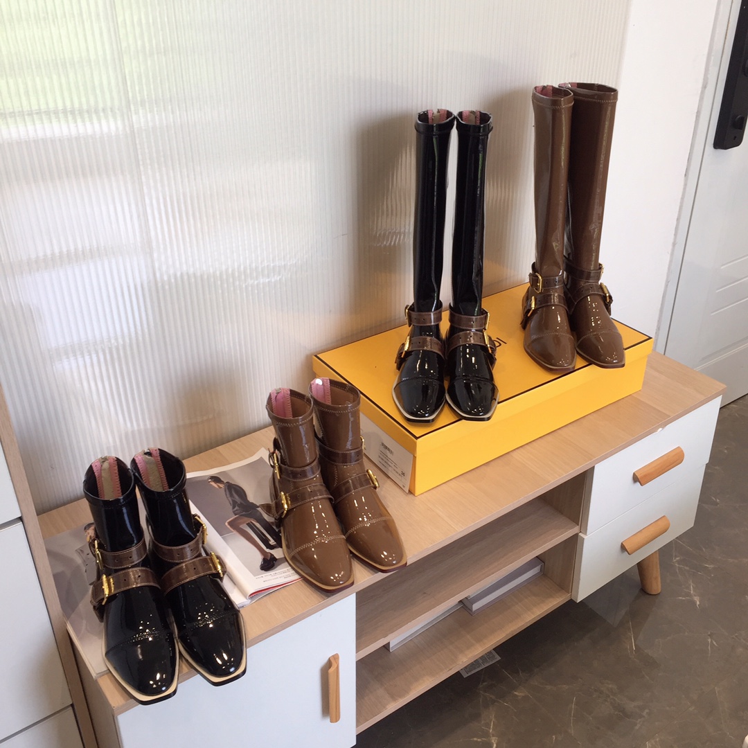 Flat heel high boots ankle boots