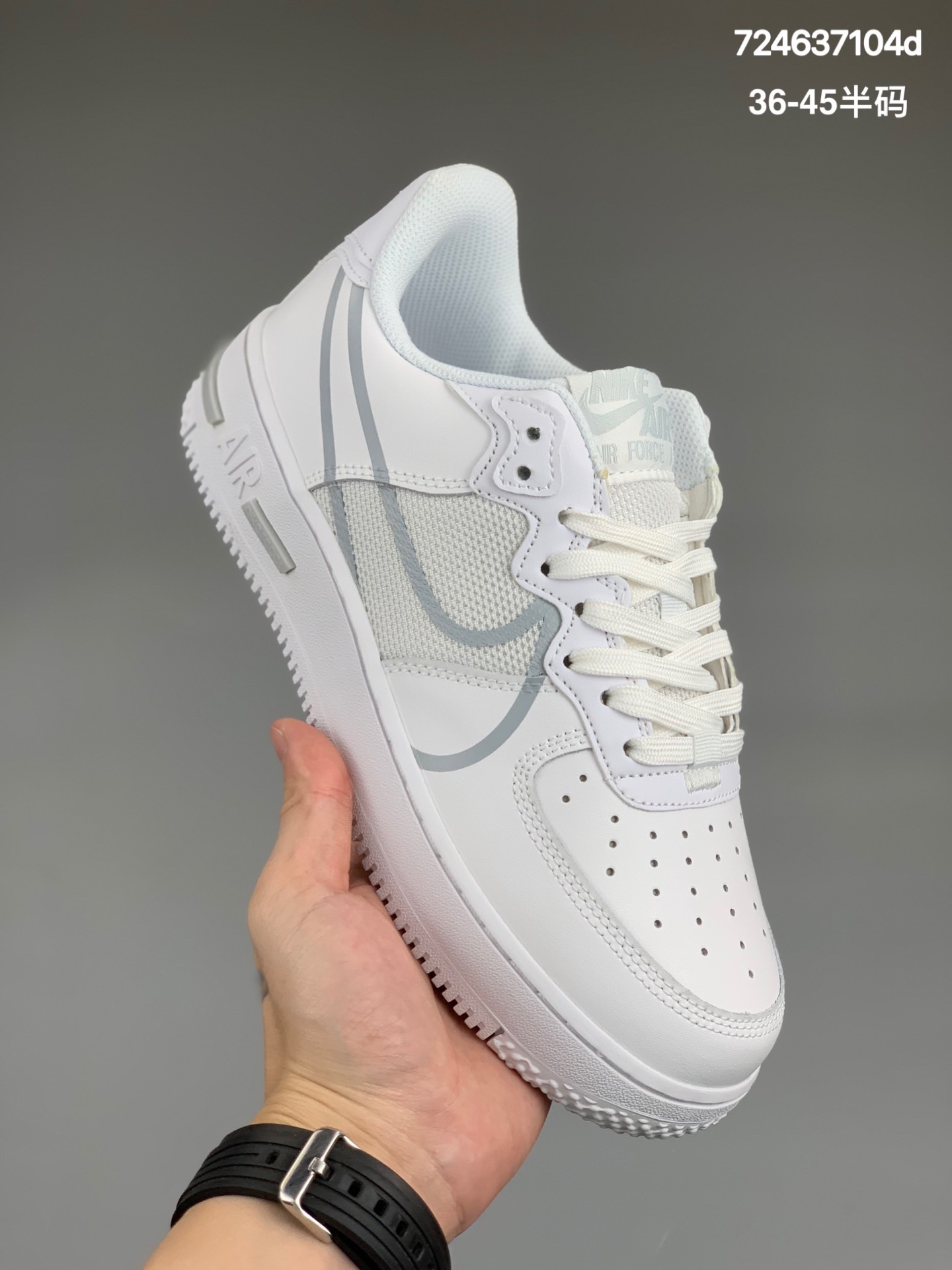 
耐克/Nike Air Force 1 空军一号低帮百搭休闲运动板鞋
尺码：36 36.5 37.5 38 38.5 39 40 40.5 41 42 42.5 43 44 45
编号:724637104d