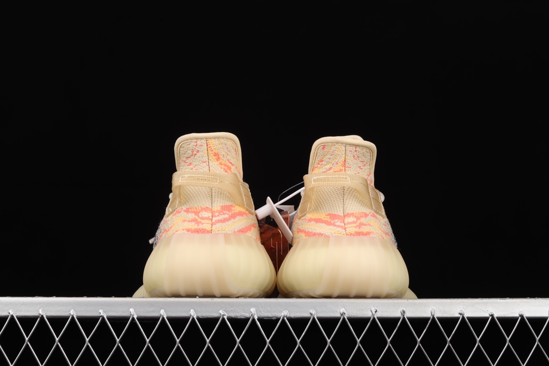 ¥250 Ad Yeezy 350 Boost V2 "Max oat" GW3773 阿迪达斯椰子350二代 暴龙兽三色迷彩
尺码:36 36.5 37 38 38.5 39 40 40.5 41 42 42.5 43 44 44.5 45 46 47 48