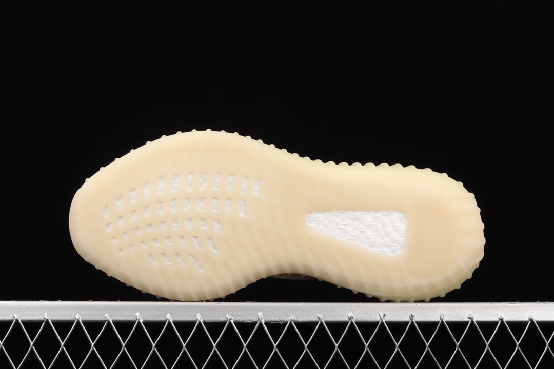 ¥250 Ad Yeezy 350 Boost V2 "Max oat" GW3773 阿迪达斯椰子350二代 暴龙兽三色迷彩
尺码:36 36.5 37 38 38.5 39 40 40.5 41 42 42.5 43 44 44.5 45 46 47 48