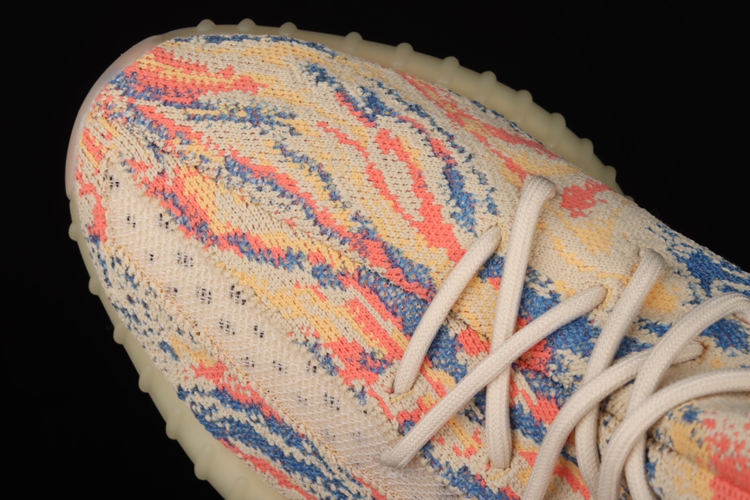 ¥250 Ad Yeezy 350 Boost V2 "Max oat" GW3773 阿迪达斯椰子350二代 暴龙兽三色迷彩
尺码:36 36.5 37 38 38.5 39 40 40.5 41 42 42.5 43 44 44.5 45 46 47 48