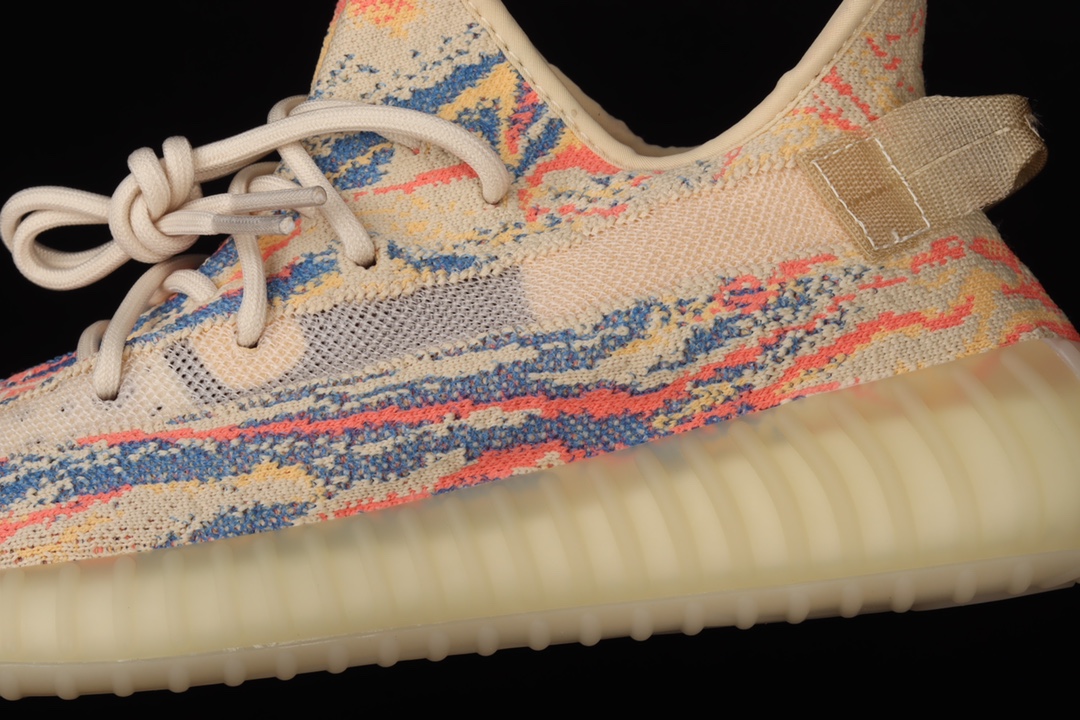 ¥250 Ad Yeezy 350 Boost V2 "Max oat" GW3773 阿迪达斯椰子350二代 暴龙兽三色迷彩
尺码:36 36.5 37 38 38.5 39 40 40.5 41 42 42.5 43 44 44.5 45 46 47 48