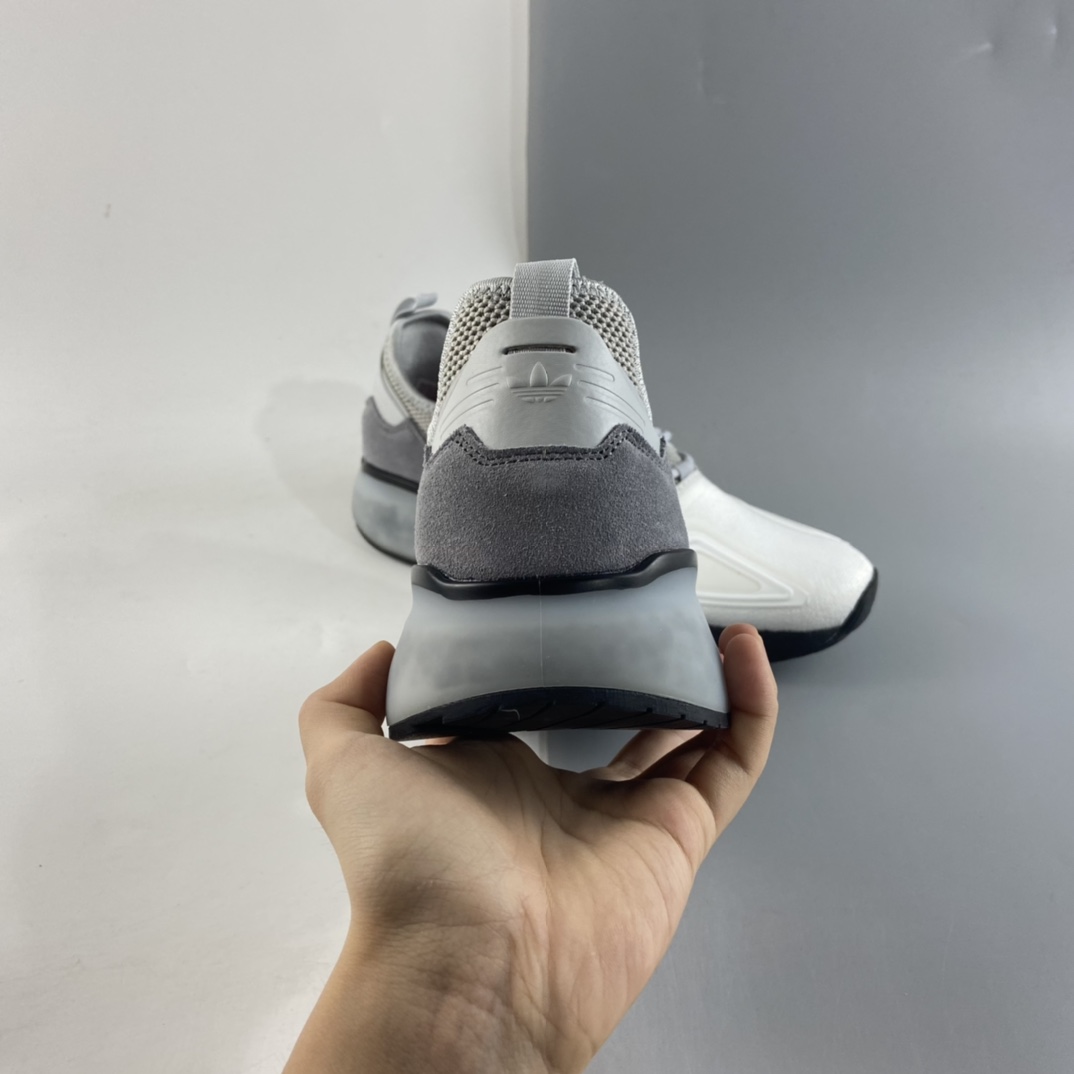 P220   Ad ZX 2K Boost 网纱针织呼吸面套脚休闲运动慢跑鞋 H67573