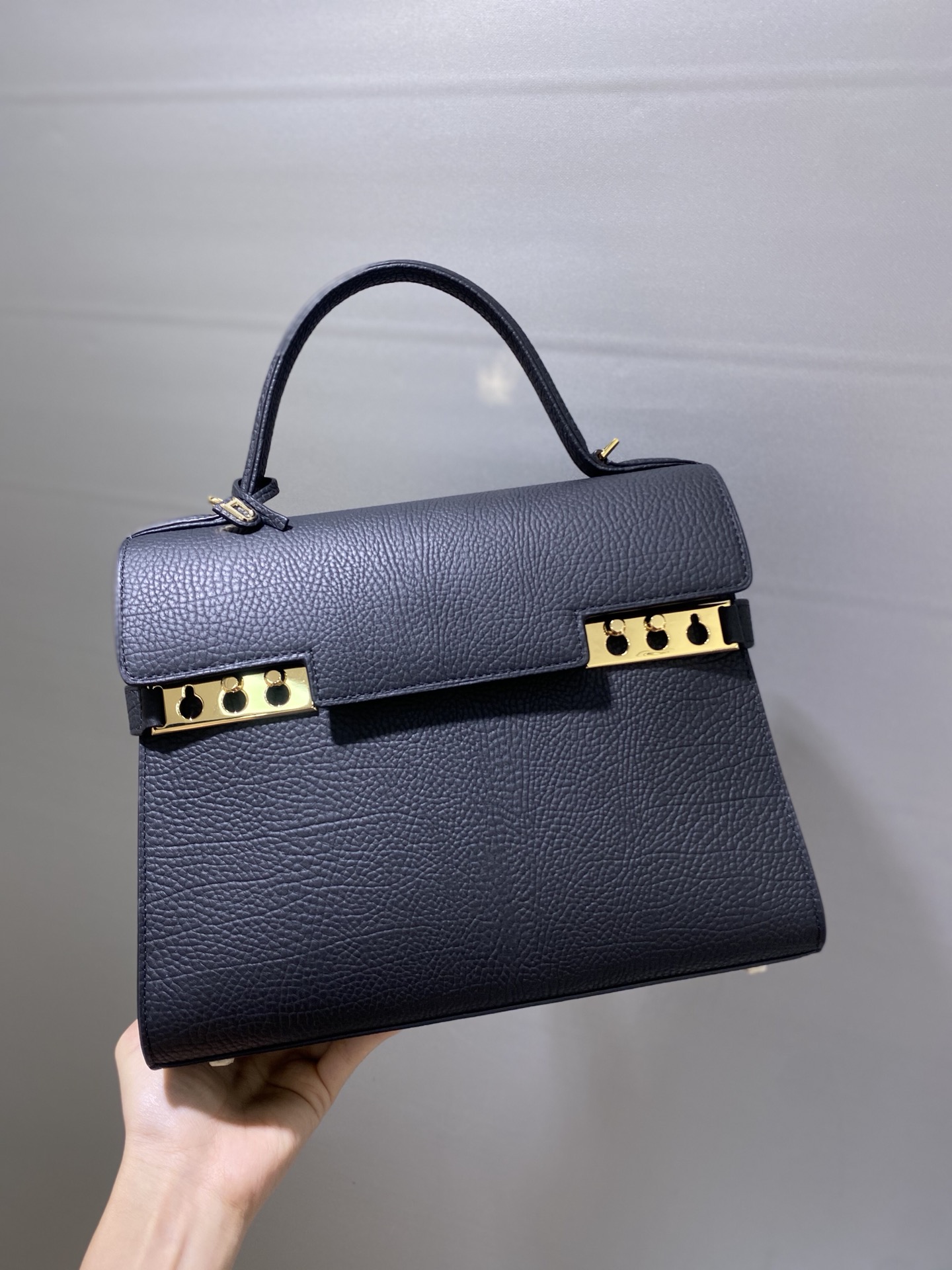 [Delvaux Women