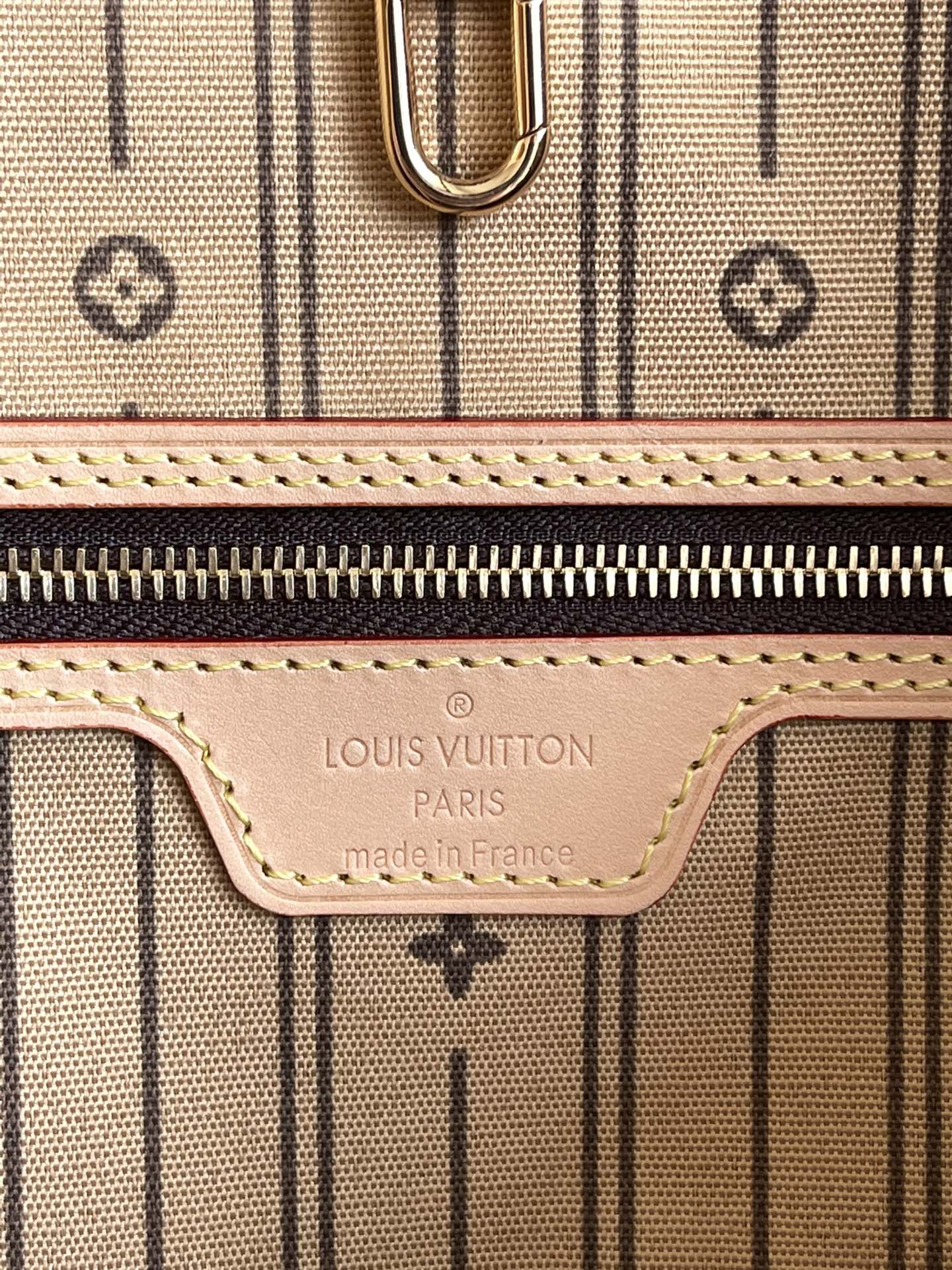 Louis Vuitton LV GRACEFUL 购物包 M40353