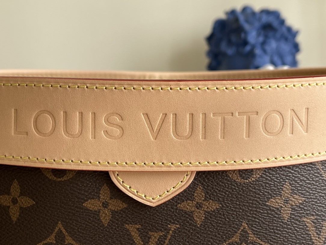 Louis Vuitton LV GRACEFUL 购物包 M40353