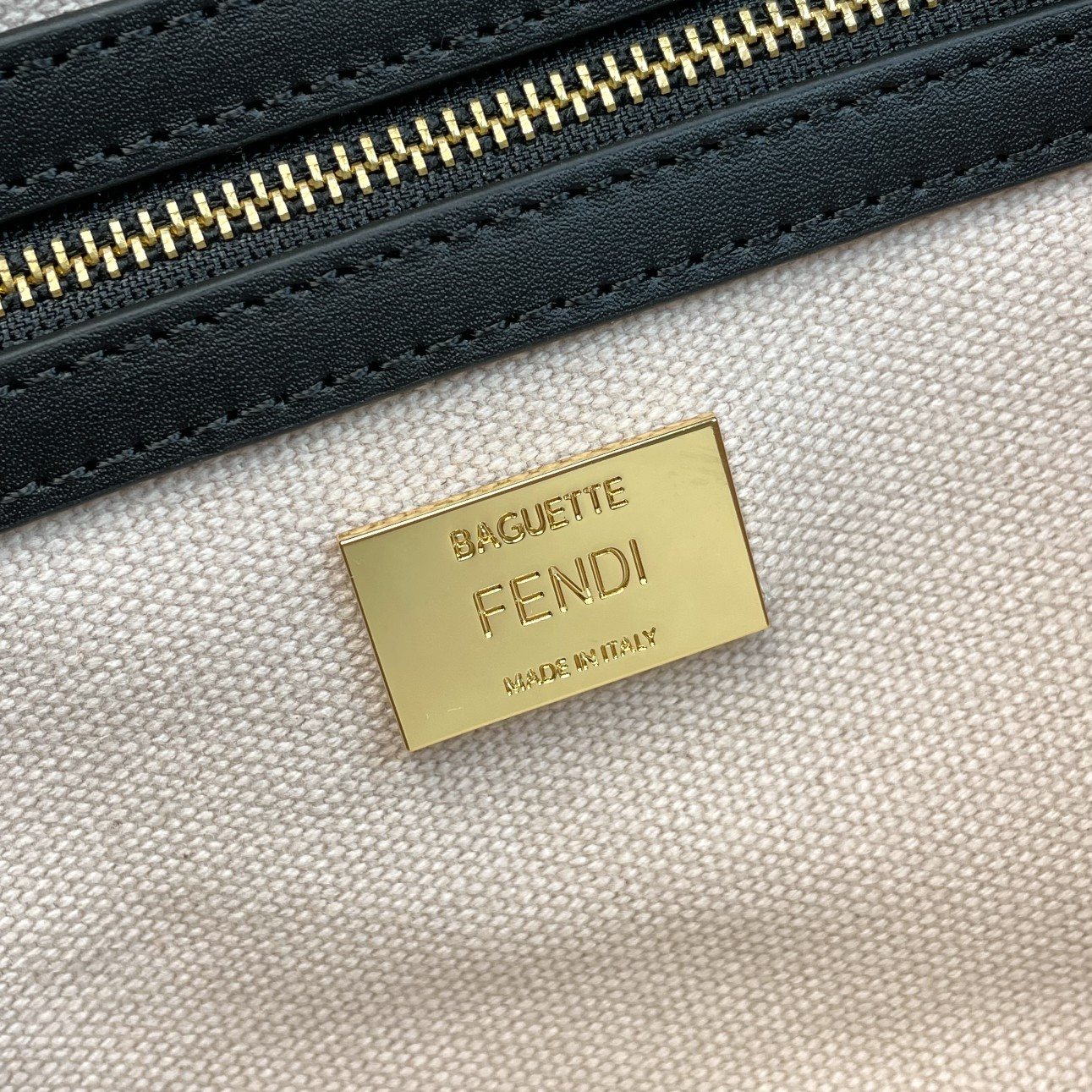 Fendi 名称： Mon Tresor 立体绣花法棍