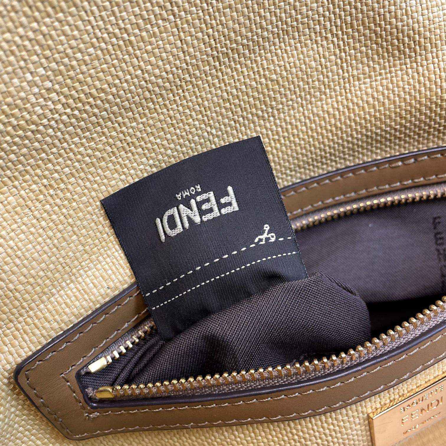Fendi 名称： Mon Tresor 立体绣花法棍