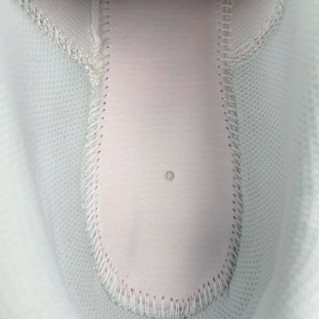 图片[8]-＃TG纯原 NK Air Zoom Winflo V8 登月网面透气专业跑步鞋 CW3419-100 原档案数据原厂网纱 正确高频花纹 前后掌内置Zoom Air气垫 原装MD大底 脚感完美还原 原盒原配 QC检验、钢印 俱全 原底科技 同步原版 脚感堪比Boost 实拍调校N版已经零色差零失真 百分百还原实物色彩所见即所得 不存在货不对板色差等低级问题 选购参考实物拍摄 不混卖不参货 只用心做好货严格选品 承诺混一赔十 尺码：36 36.5 37.5 38 38.5 39 40 40.5 41 42 42.5 43 44 44.5 45-选品中心