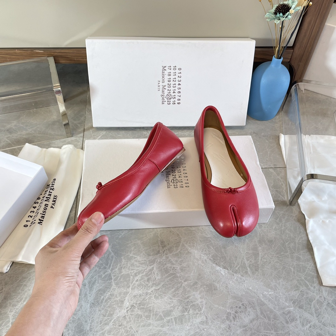 Maison Margiela Tabi Ballerina Flats Red Leather Split Toe Shoes 7 i1627293812 8935 4