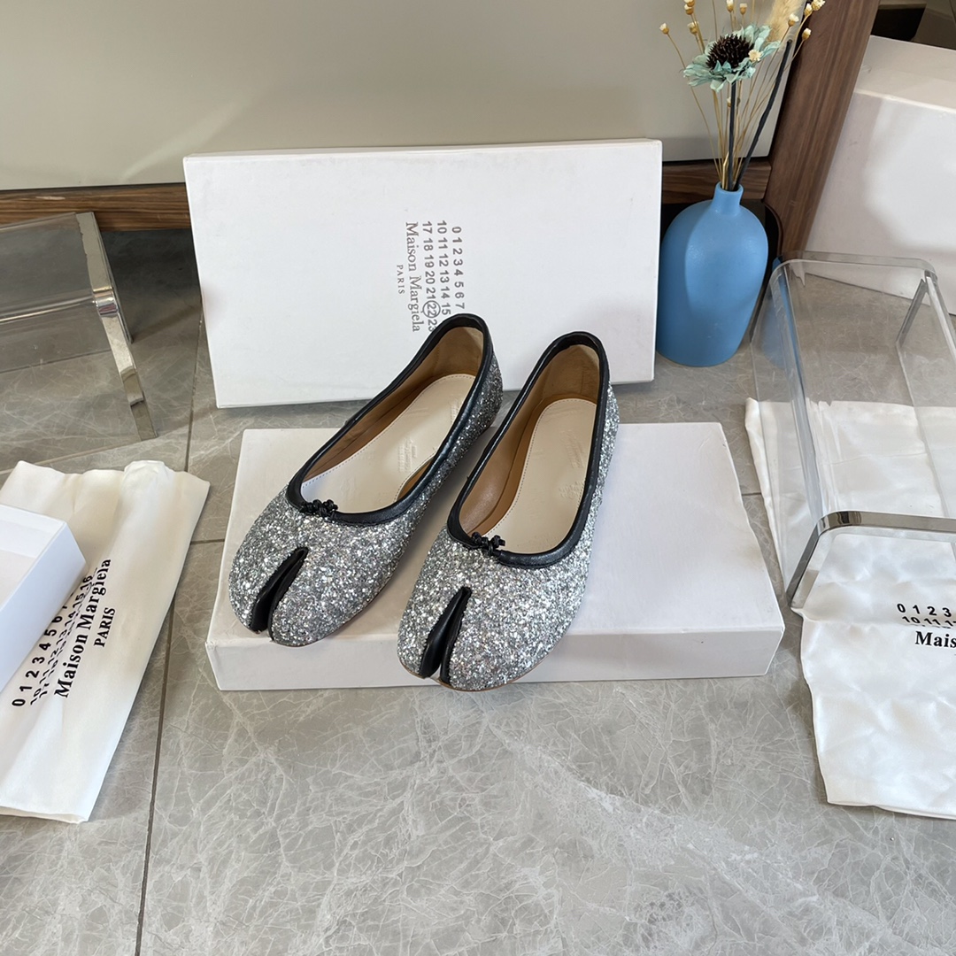 Maison Margiela Tabi Ballerina Flats Glitter Lambskin Leather Shoes 4 i1627293834 473 1