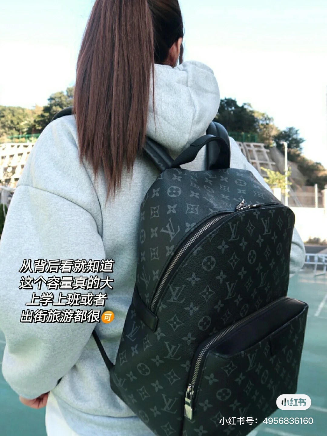 上身更随性，日常出街！
你只需要一个背包，它基本解决了日常所需要的容量！