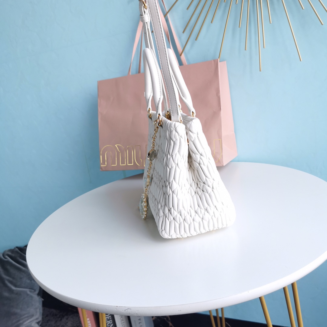 MIUMIU缪缪顶级进口CIoquel软羊皮新款水晶链钻包5BA067