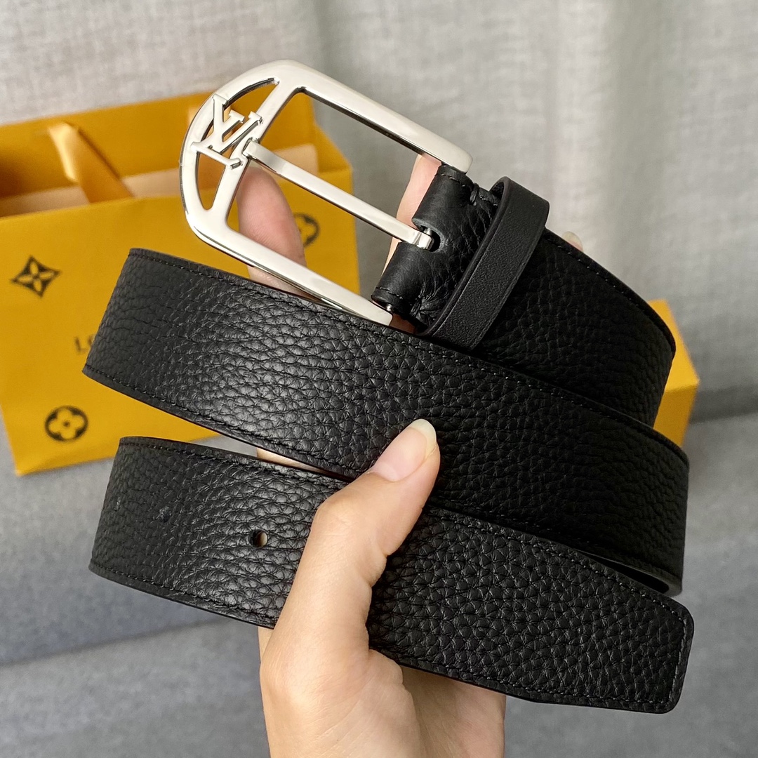 Louis Vuitton Belts Men Calfskin Cowhide