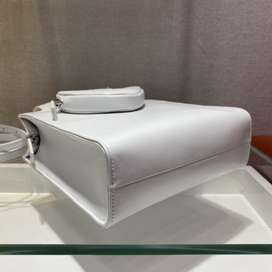 PRADA普拉达进口小羊皮女士托特包1BG418