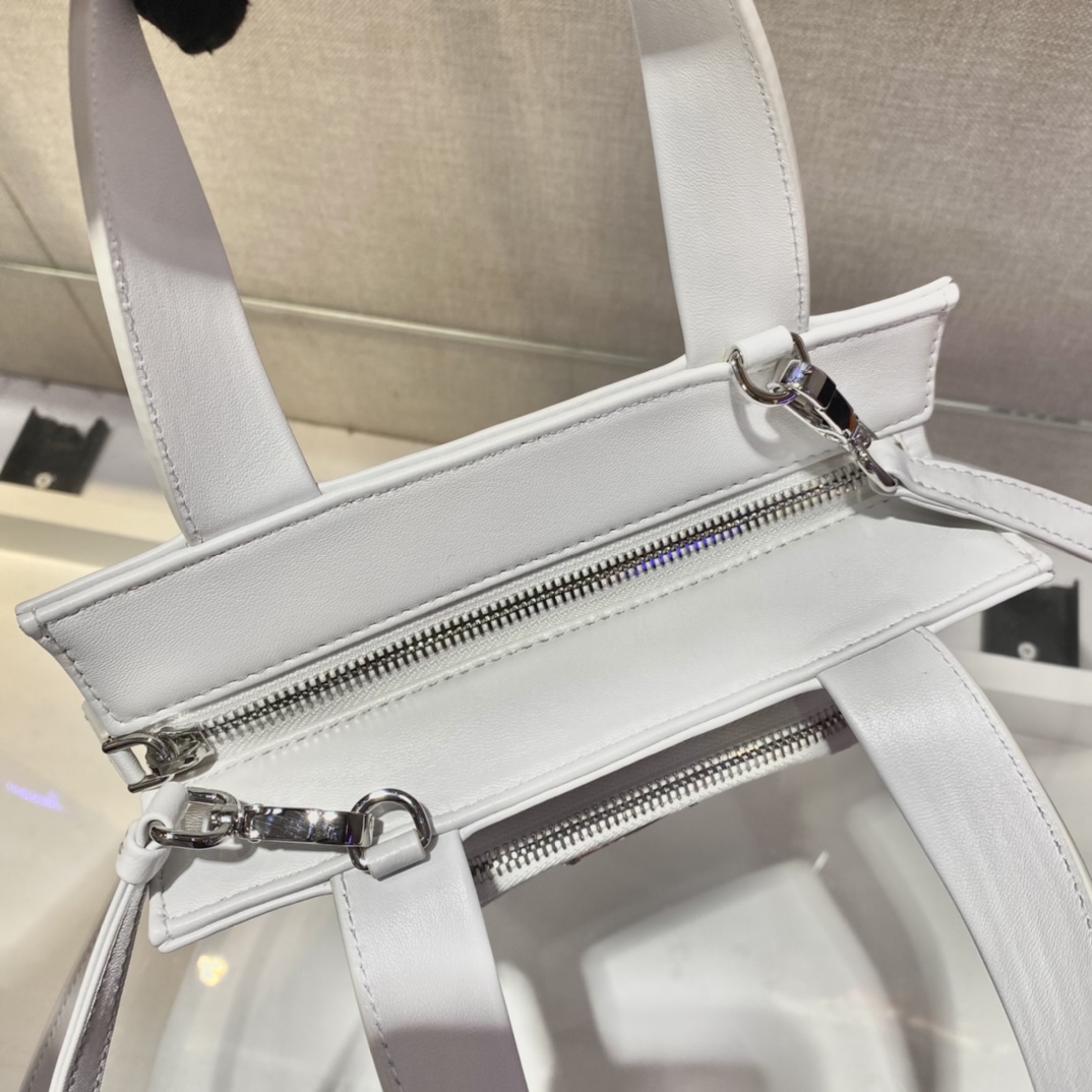 PRADA普拉达进口小羊皮女士托特包1BG418