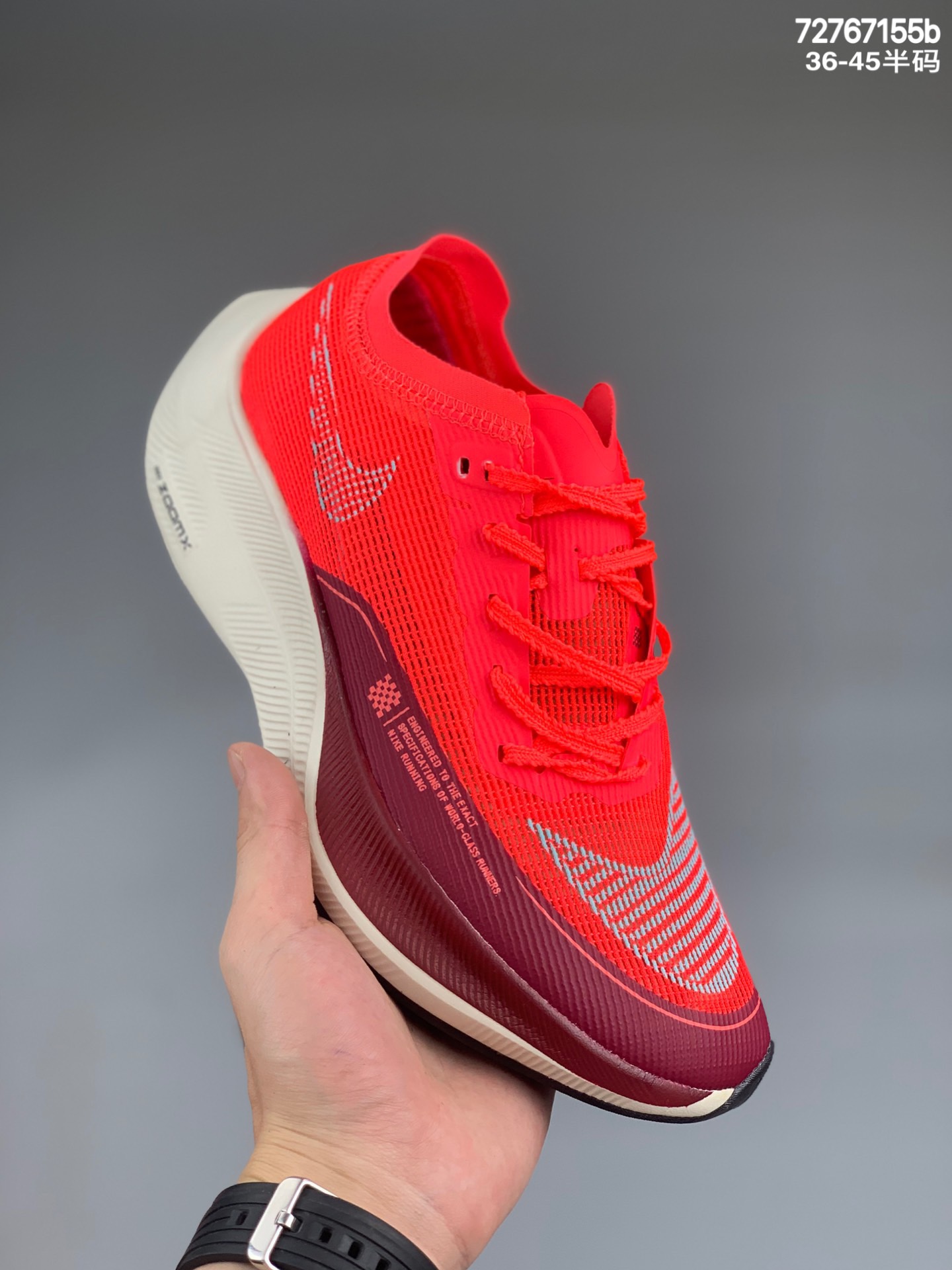 
Nike ZoomX Vaporfly NEXT%  最强跑鞋原装级别 这款新一代最强跑鞋在鞋面和鞋底都进行了全方位升级。鞋面使用了全新 Vaporweave 科技，这种类似蝉翼的材质相比 Flyknit 更加轻薄透气，更重要的是避免了鞋面吸收汗水和雨水，中底方面，除了延续全掌铲型碳板，中底 ZoomX 泡棉增容 15% 之多，形态上与 Vaporfly Elite 更为相似，但重量并没有增加  货号:CU4123-700 尺码：36 36.5 37.5 38 38.5 39 40 40.5 41 42 42.5 43 44 45！编码:727667155b