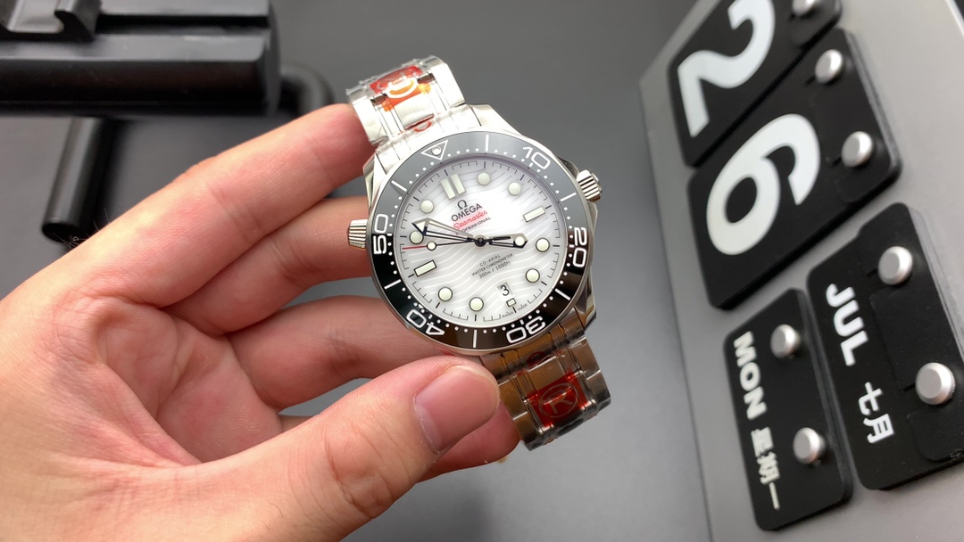 Omega OR 熊猫海马
