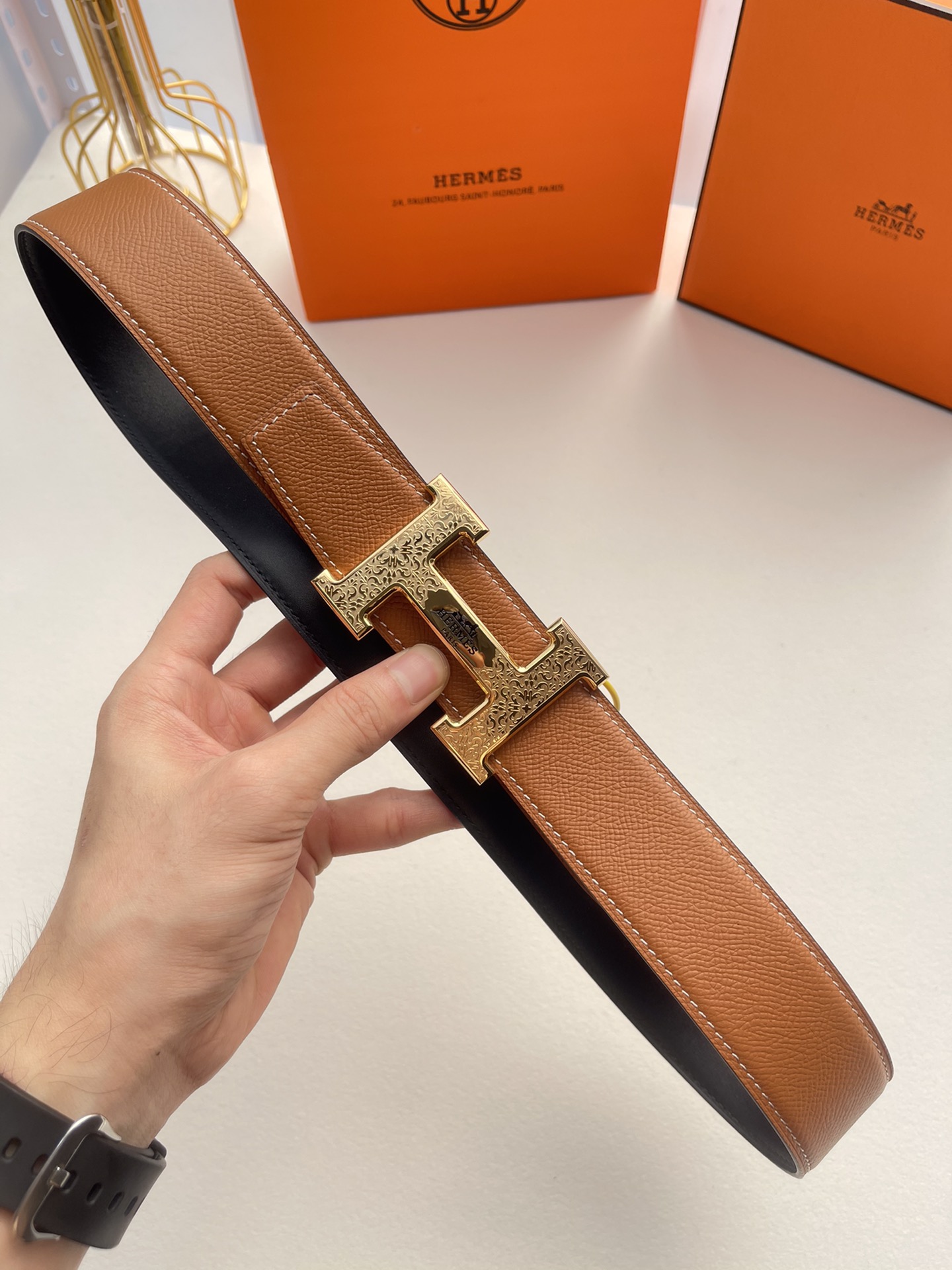 H5  Herms爱马仕 全套包装 男士腰带 带身采用进口双面小牛皮 精钢精品五金 双面可用 宽3.8cm 皮带