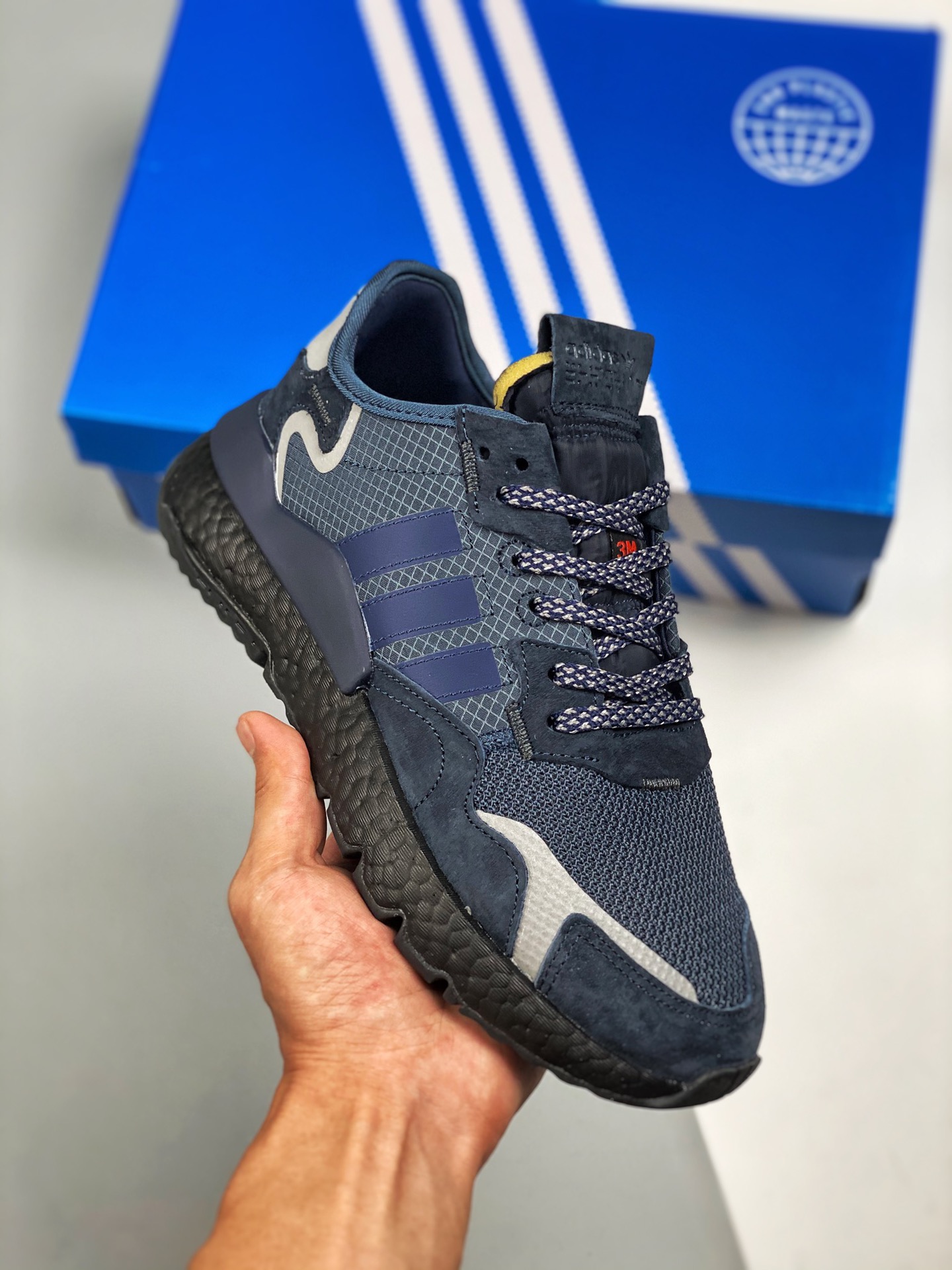 Apoyo a la tienda 2 AD Nite Jogger Boost azul marino, trébol, colaboración Night Walker, número de artículo: FV8571, za…