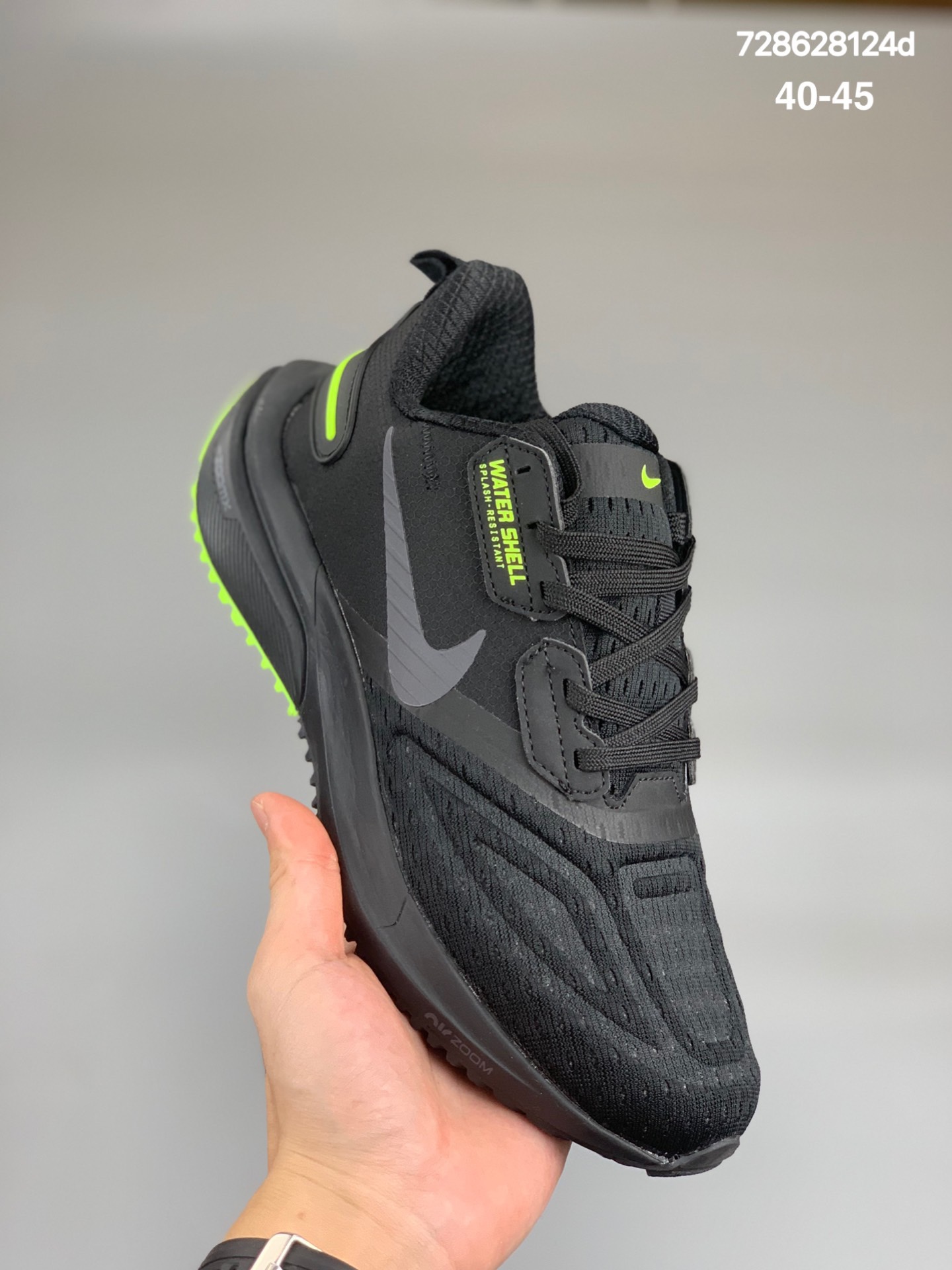 
耐克Nike Zoom STOCK 登月科技跑鞋这双全新造打的顶级跑鞋以 Nike ZoomX 搭配 Nike React 打出造超强组合缓震，再加上半透明缝无网眼的透气鞋面，上脚之后常非轻盈，脚感极为软弹，与搭载 ZoomX 的 4% 相比更适加合业余跑者和日穿常着，外观流线和型醒目的 Swoosh 颜不值俗 
货号：CU1855 100
尺码:40-45
编码:728628124d