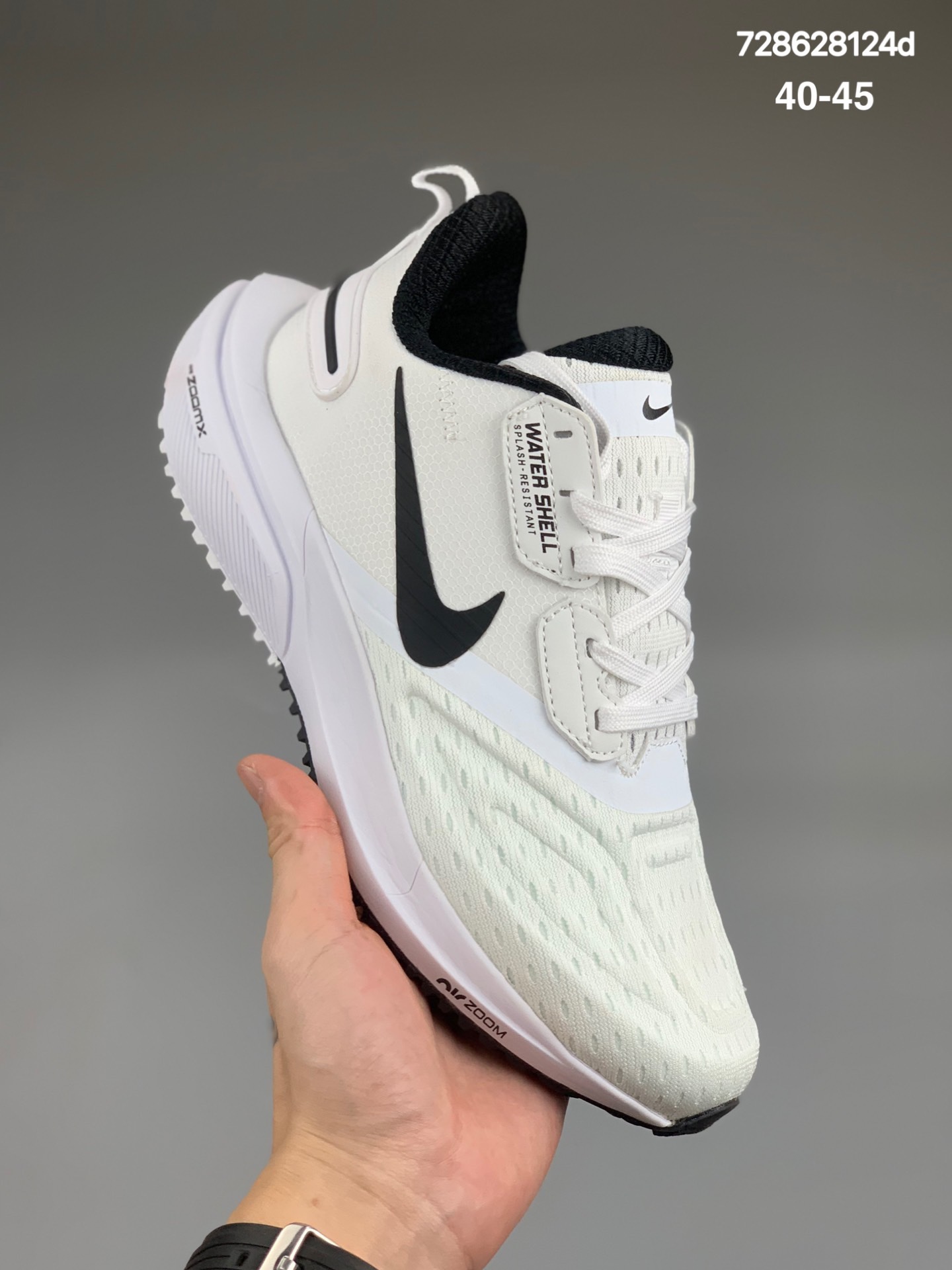 
耐克Nike Zoom STOCK 登月科技跑鞋这双全新造打的顶级跑鞋以 Nike ZoomX 搭配 Nike React 打出造超强组合缓震，再加上半透明缝无网眼的透气鞋面，上脚之后常非轻盈，脚感极为软弹，与搭载 ZoomX 的 4% 相比更适加合业余跑者和日穿常着，外观流线和型醒目的 Swoosh 颜不值俗 
货号：CU1855 100
尺码:40-45
编码:728628124d