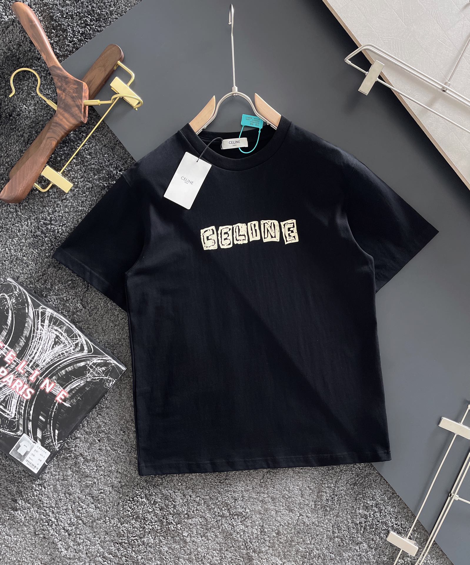 Última camiseta estampada CELINE, de alta calidad, original de tienda, proceso de fabricación de primera, tela importad…