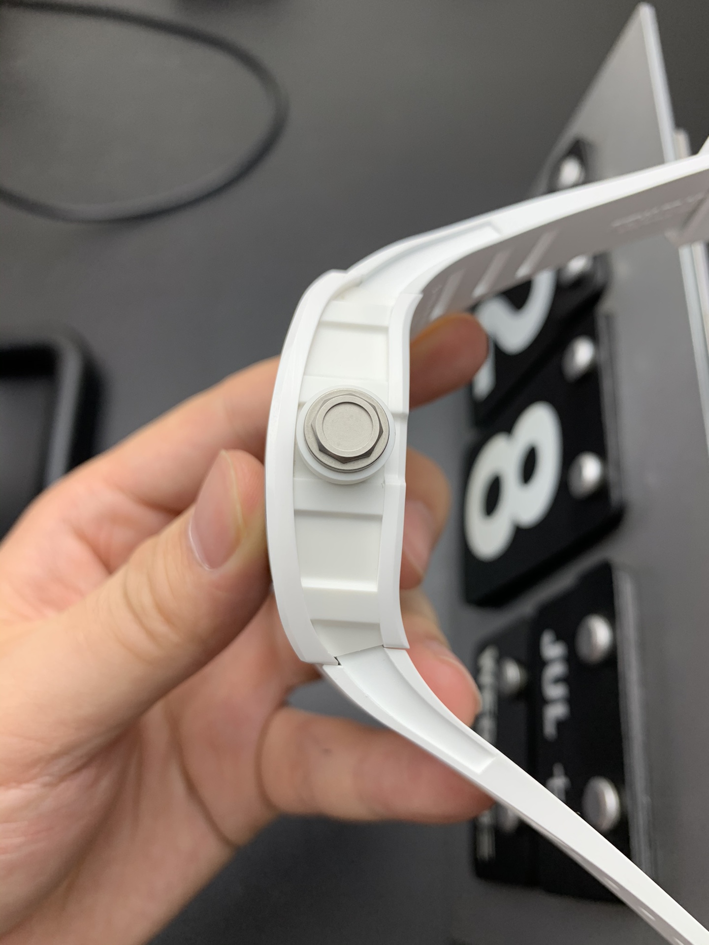 Richard Mille KV 白陶瓷理查德