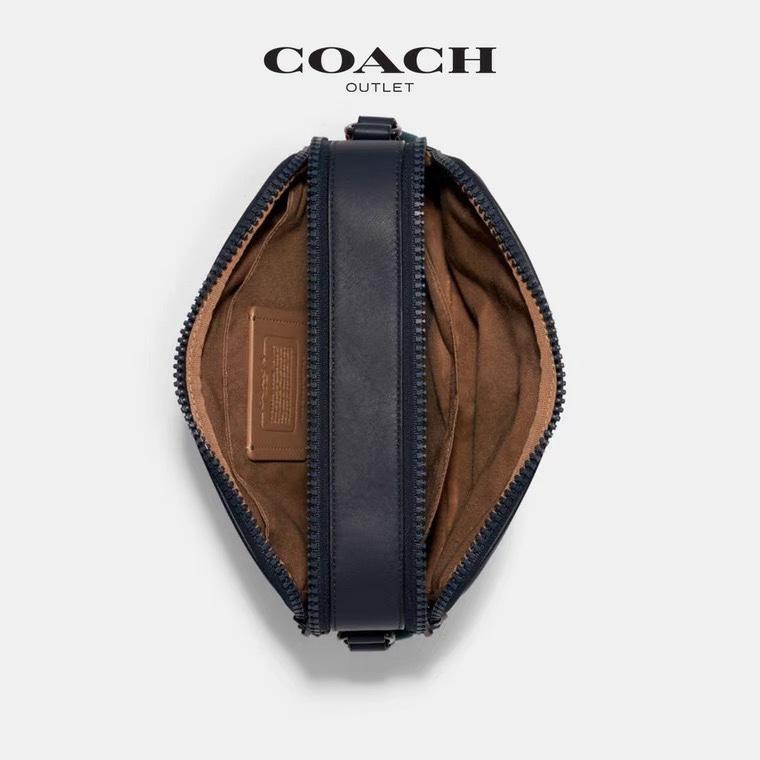 Coach 新款双拉4147拼色。coach/蔻驰奥莱新款男士休闲 单肩斜挎方块相机包 尺寸25.15