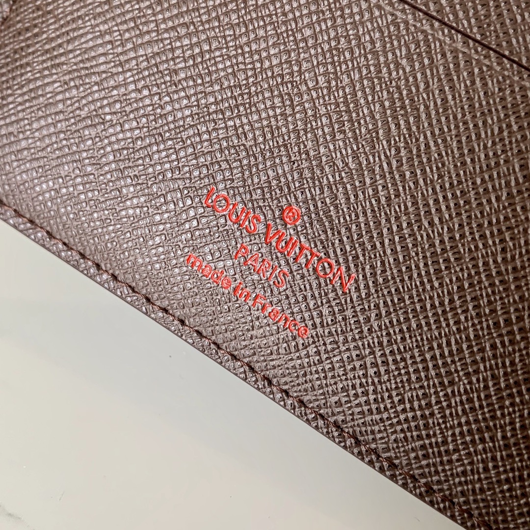 N60053啡格！AMERIGO钱夹此款Amerigo钱夹将不朽的经典风格与极其实用的功能设计集于一体设