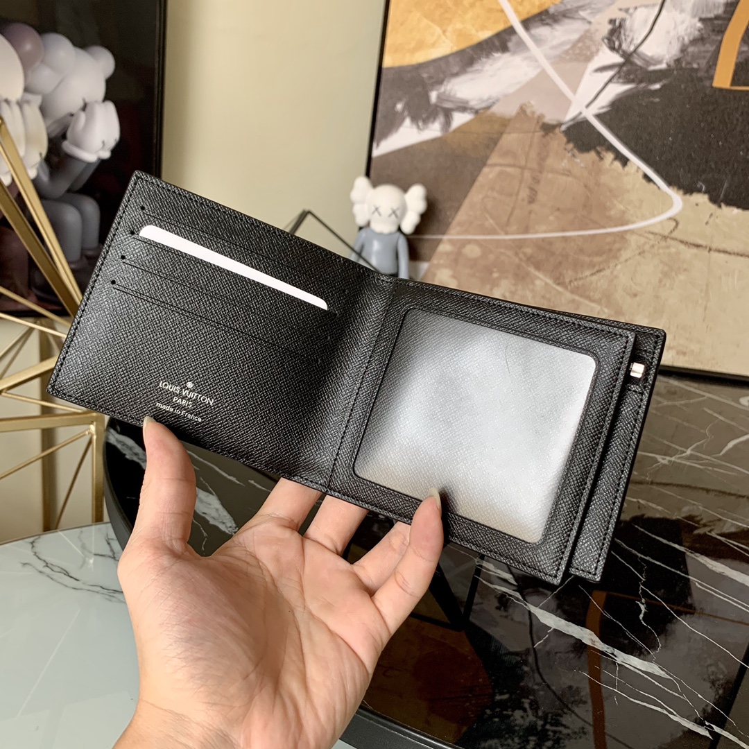 M60053黑色水波纹！AMERIGO钱夹此款Amerigo钱夹将不朽的经典风格与极其实用的功能设计集于