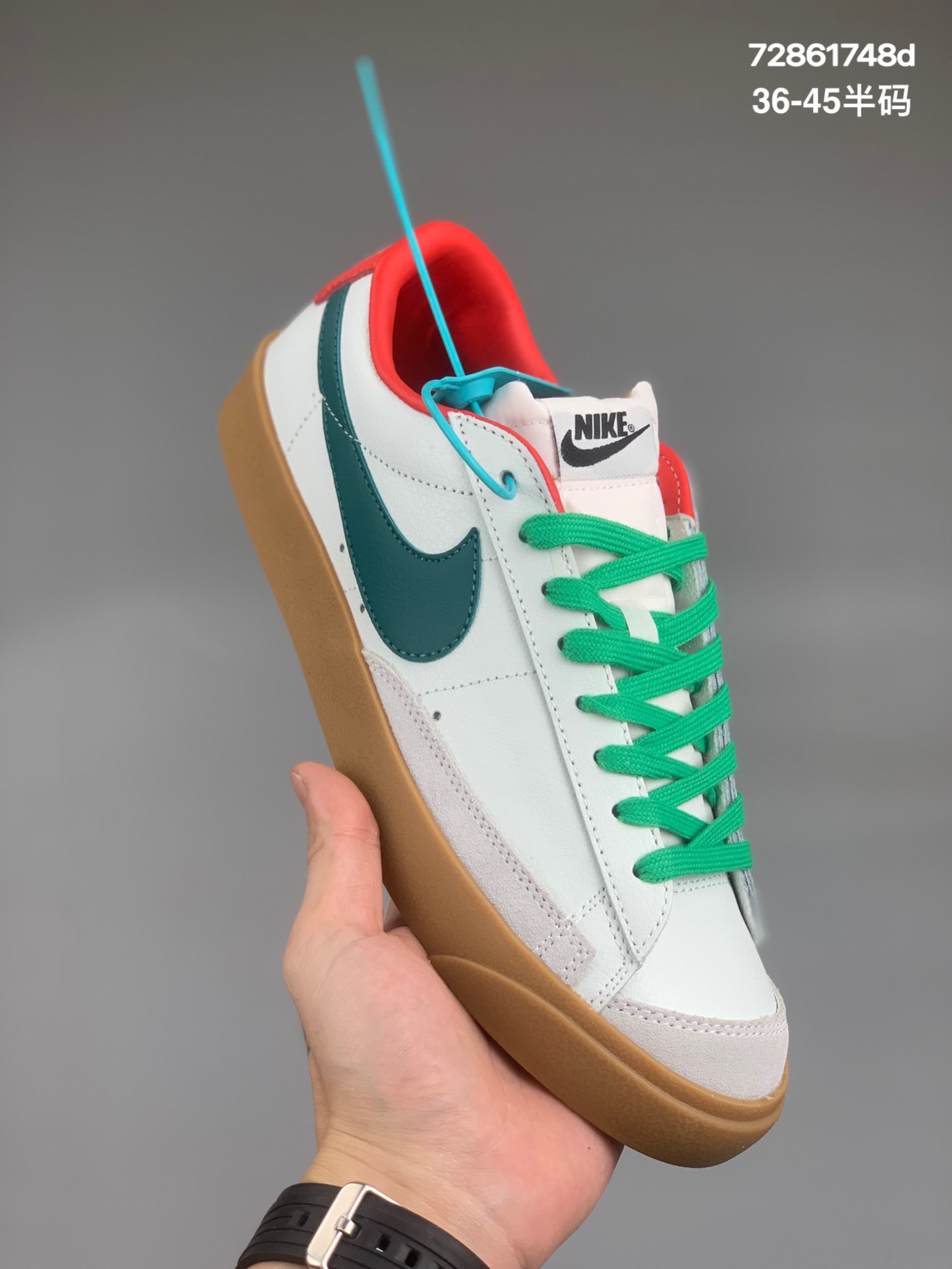 
真标耐克Nike Blazer Low ’1977 VNTG SS经典开拓者低帮百搭休闲运动板鞋，采用环保材料的大底 独特的鞋面连者鞋底印刷，演绎出了这个配色的独特风格，眼前的新设计选用皮质。配出当下流行的阴阳元素。呈现属于现代潮流的美感。货号: DM5451-611 
尺码:36-45半码
编码:72861748d