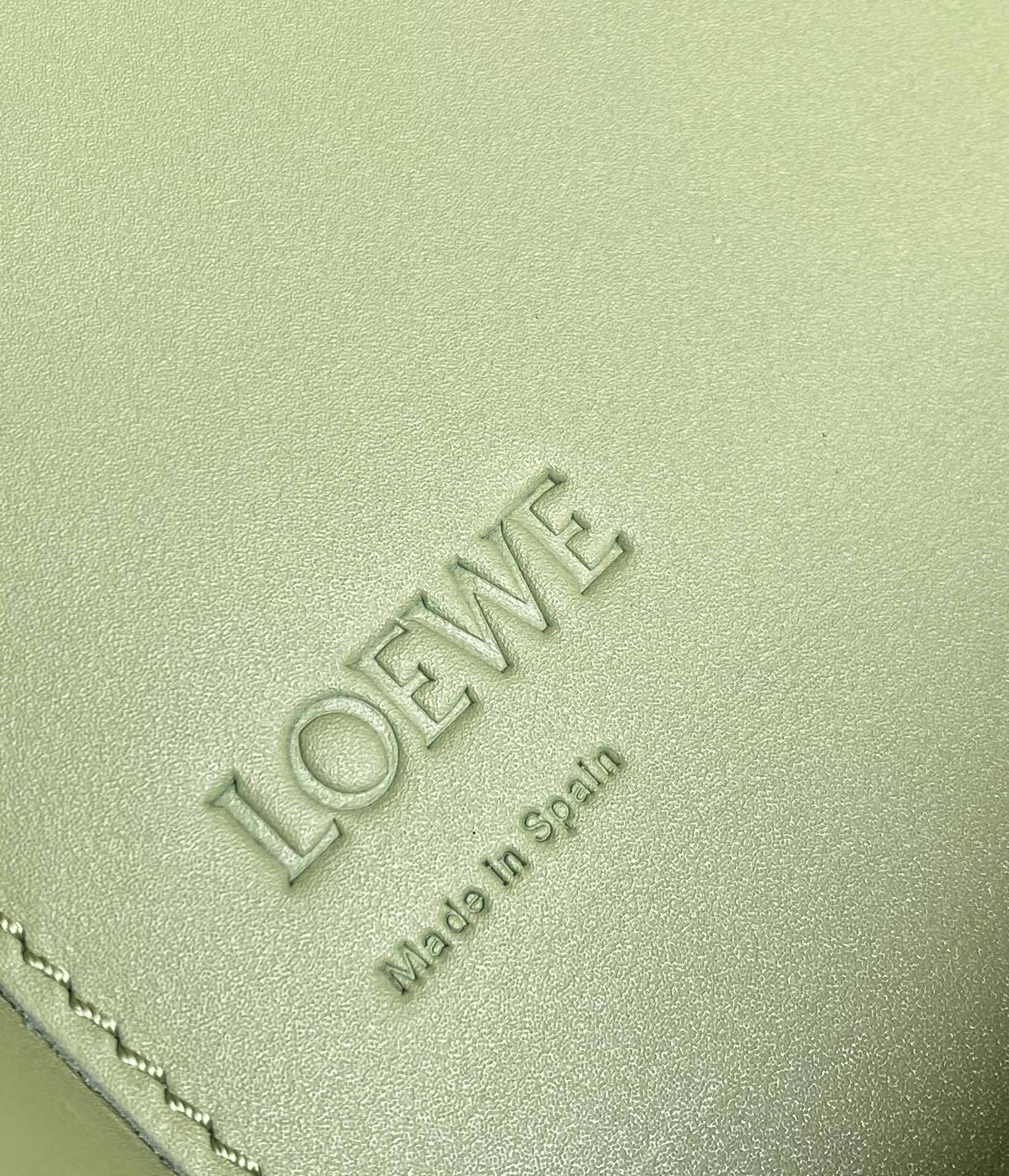 LOEWE罗意威 Heel duo系列单肩包 0508牛油果绿/棕