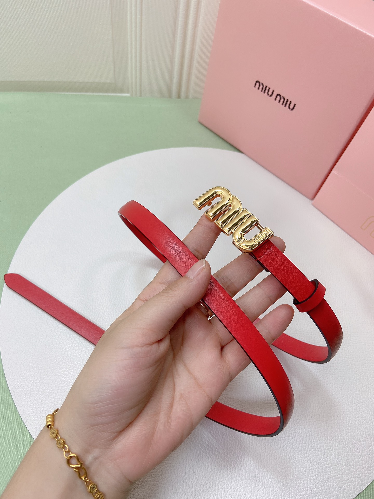 New Miu Miu Women’s Leather Belt with Metal Detail for Elevated Style - 图片 3