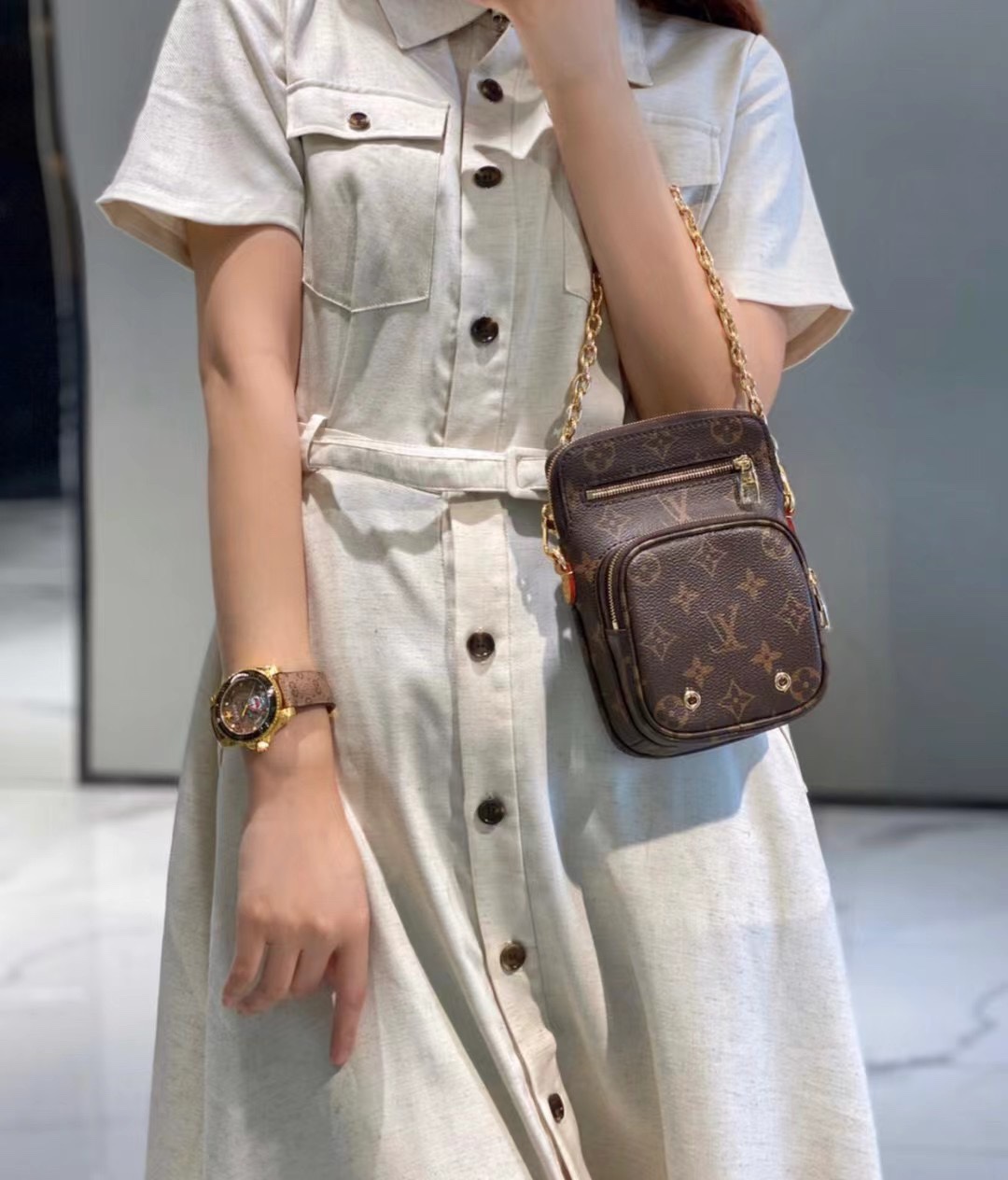 Gucci 古驰 Doraemon x Gucci Dive 联名系列腕表 结合单向旋转表圈潜水表 元素