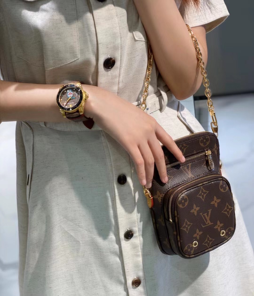 Gucci 古驰 Doraemon x Gucci Dive 联名系列腕表 结合单向旋转表圈潜水表 元素