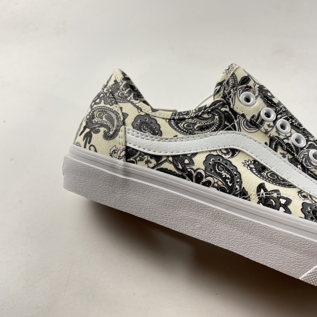 P150  Vans Style 36 范斯青花瓷黑白百搭硫化帆布休闲运动男女板鞋VN0A5HFF685