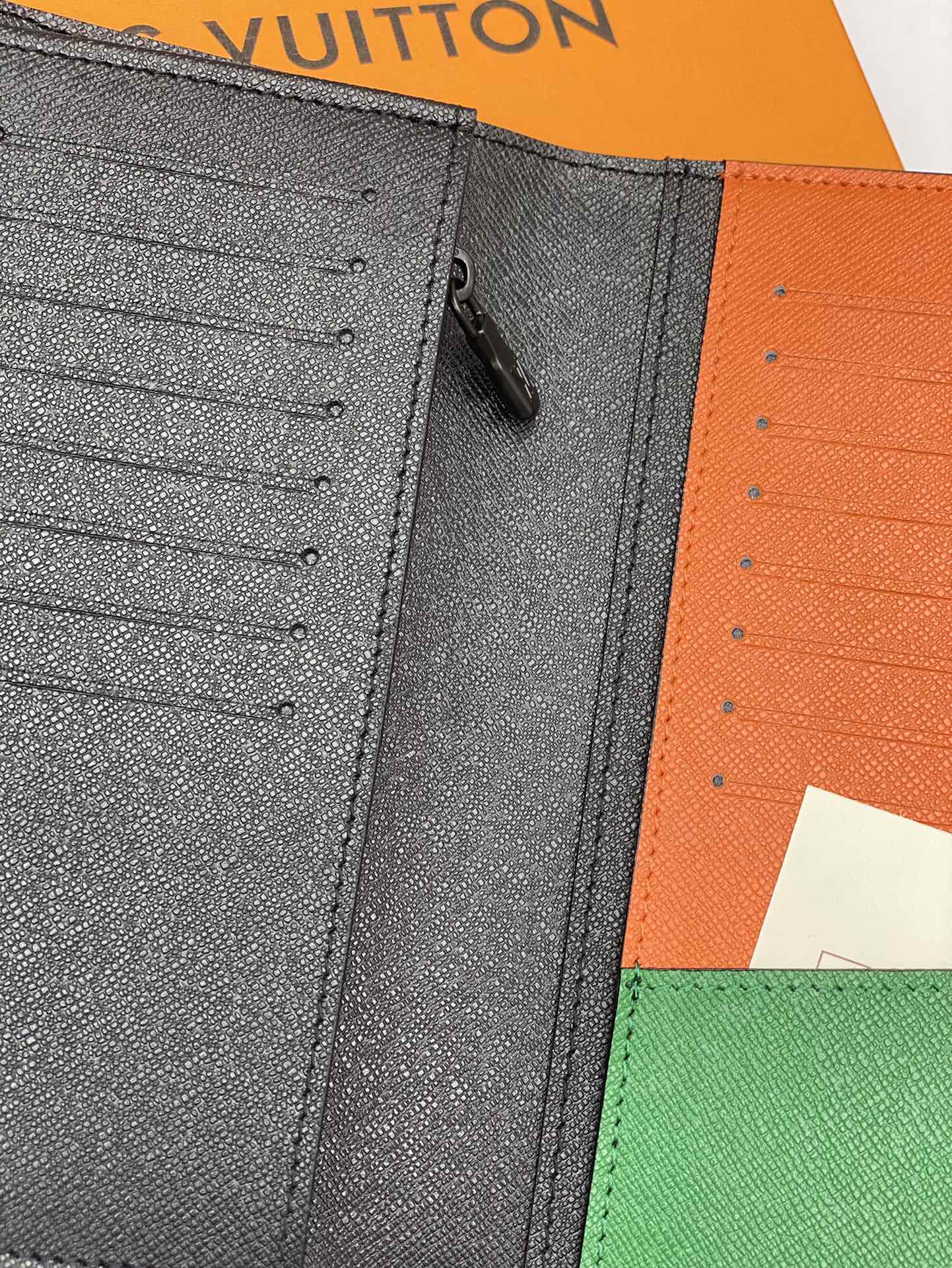 Leather wallet in gift box