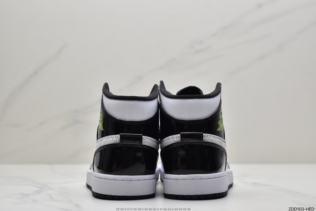 230 Air Jordan 1 Mid AJ1 乔一帮系列休闲板鞋 DC4099-100