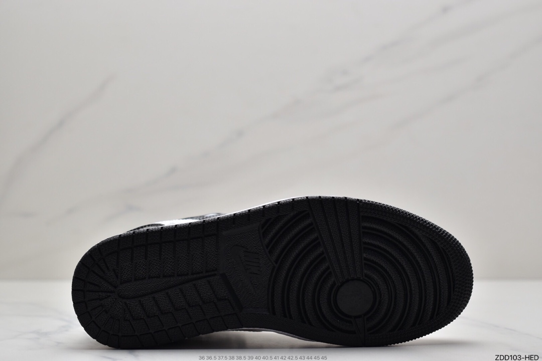 230 Air Jordan 1 Mid AJ1 乔一帮系列休闲板鞋 DC4099-100