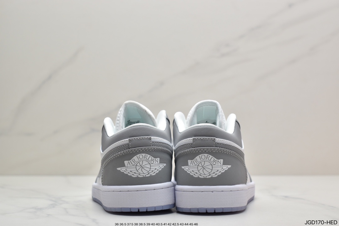 180 Nike Wmns Air Jordan 1 Low”Wmns Air Jordan 1 Low”White Wolf Grey”AJ1乔丹休闲运动篮球鞋“灰白烟灰雾霾小迪奥”DC0774-105