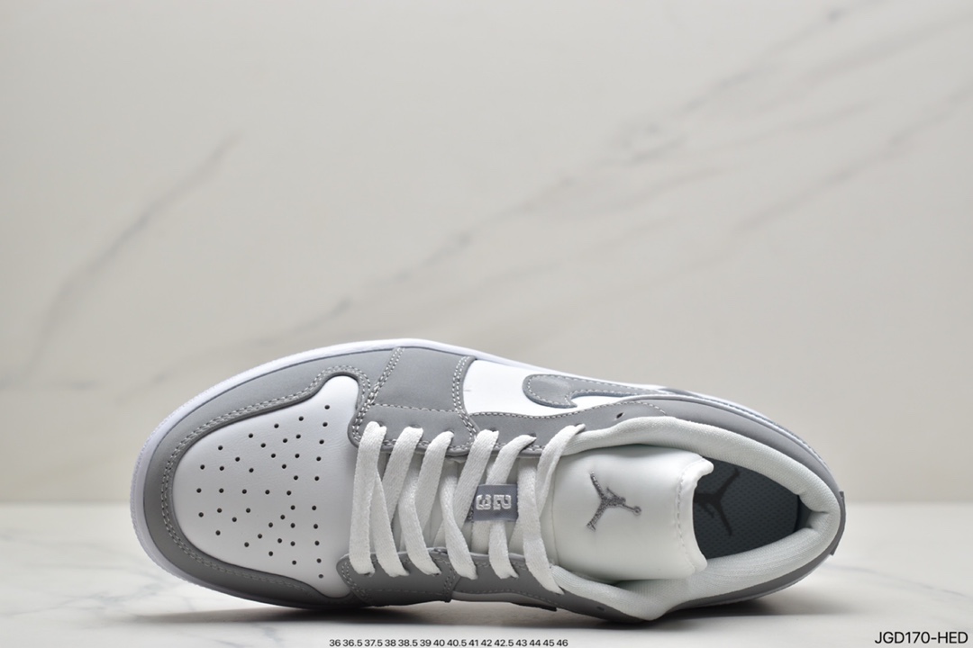 180 Nike Wmns Air Jordan 1 Low”Wmns Air Jordan 1 Low”White Wolf Grey”AJ1乔丹休闲运动篮球鞋“灰白烟灰雾霾小迪奥”DC0774-105