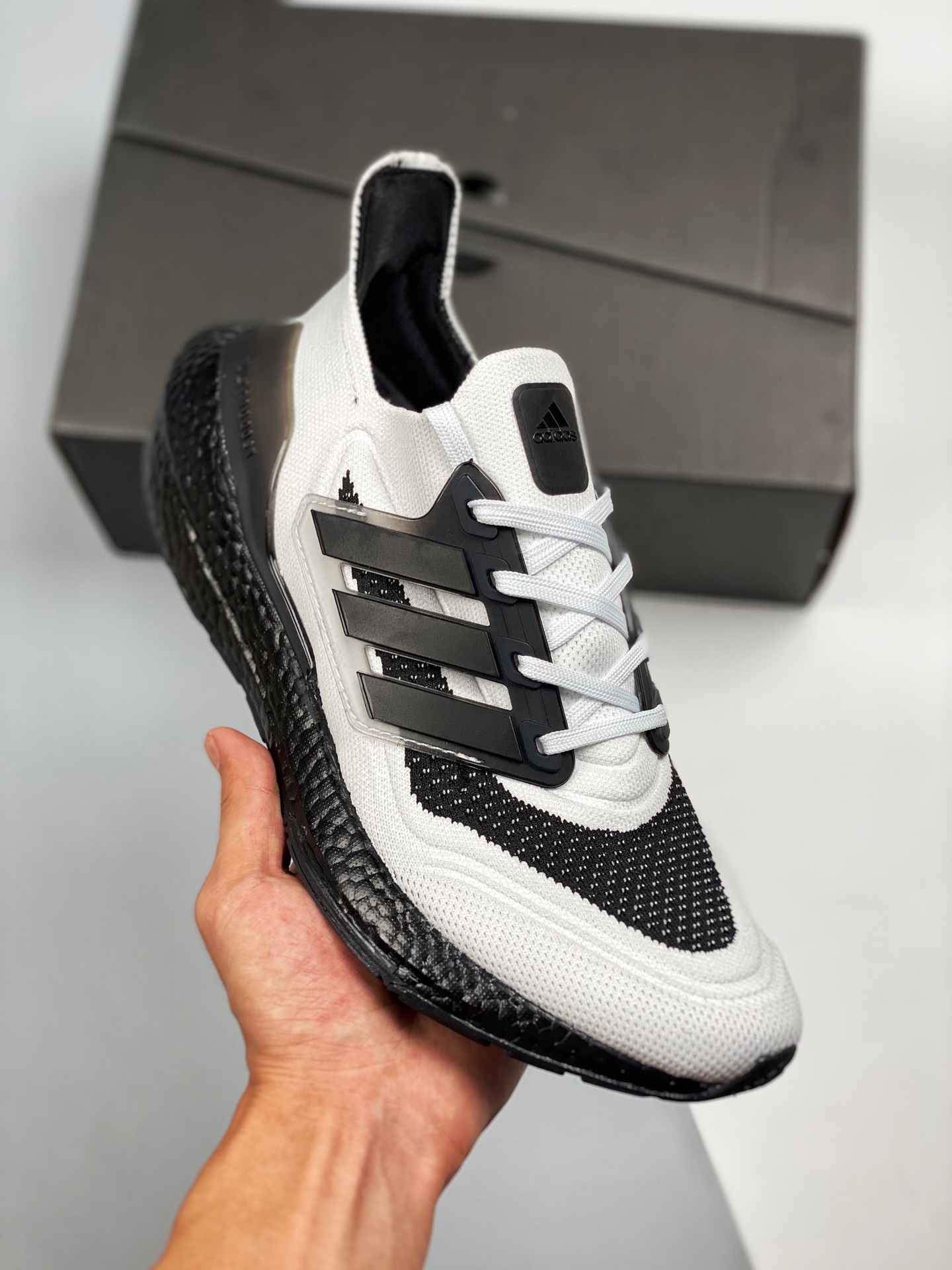 Apoyo para tienda 2 Ultra Boost 7.0 blanco y negro, lanzamiento simultáneo en tiendas, fotos reales en primer lanzamien…